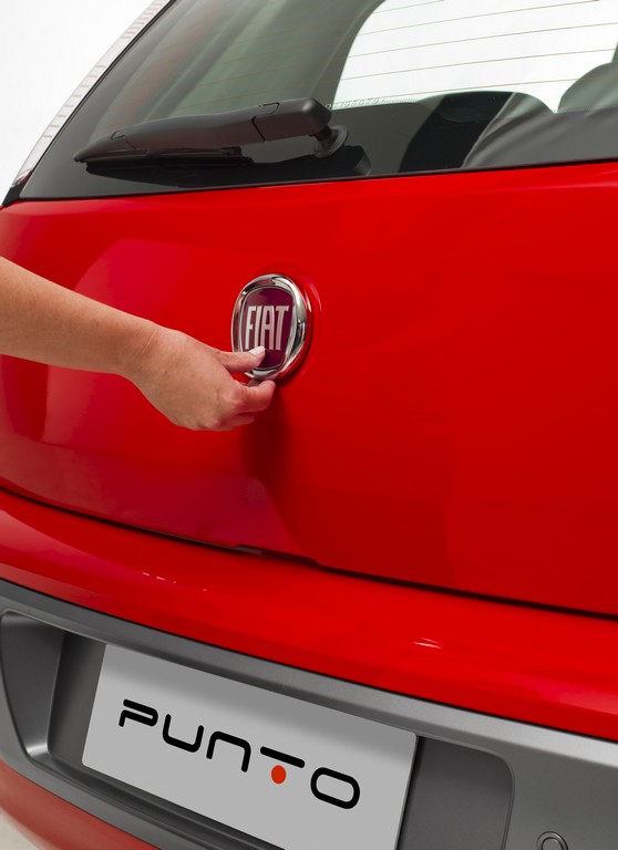 2015 - FIAT PUNTO SPORTING, foto 25