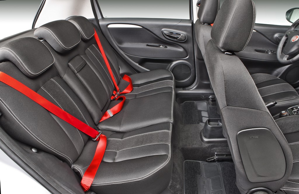 2015 - FIAT PUNTO SPORTING, foto 32