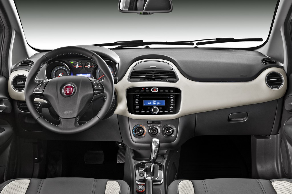 2015 - FIAT PUNTO ESSENCE, foto 12