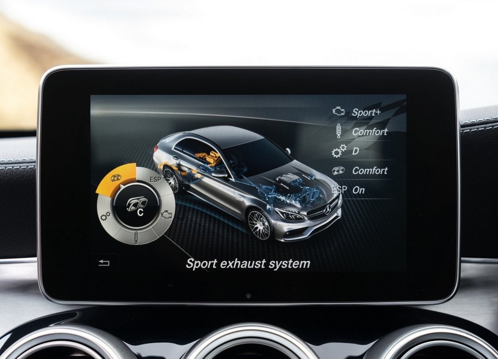 2015 - MERCEDES-AMG C 63, foto 70