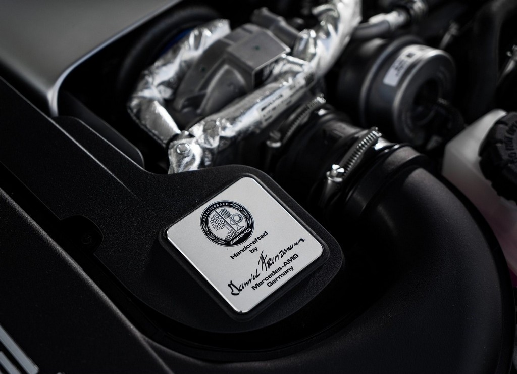 2015 - MERCEDES-AMG C 63, foto 107