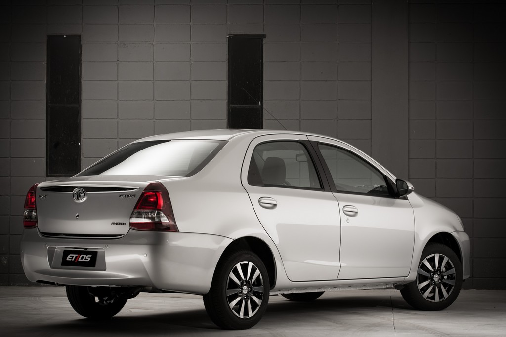 2015 - TOYOTA ETIOS SEDAN, foto 3