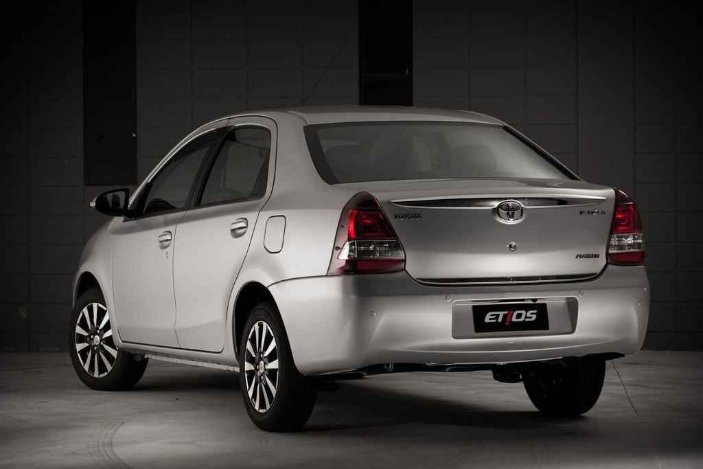 2015 - TOYOTA ETIOS SEDAN, foto 5