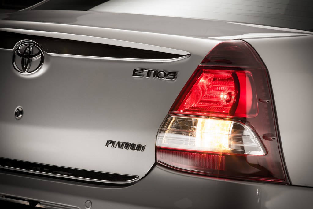 2015 - TOYOTA ETIOS SEDAN, foto 11