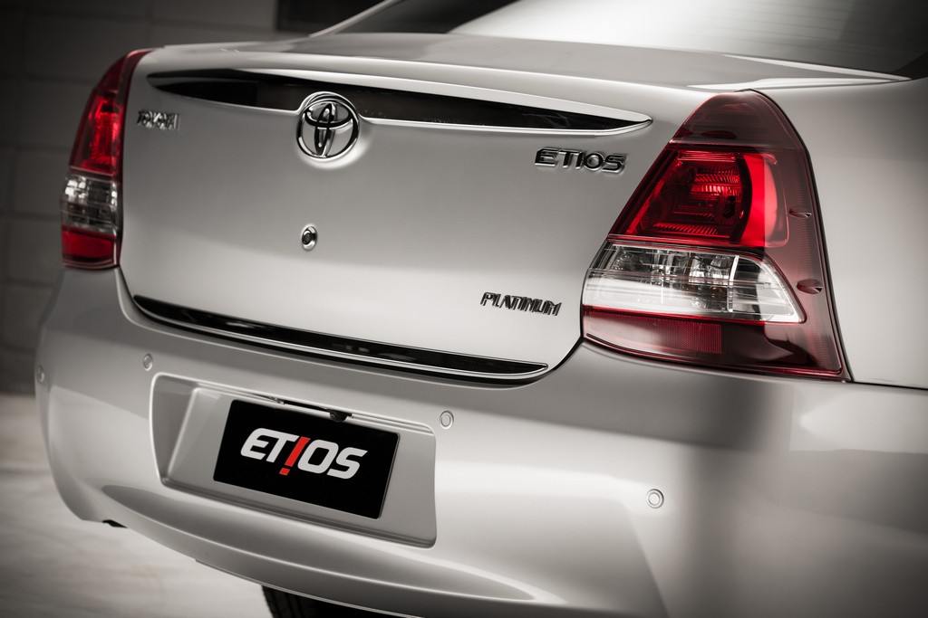 2015 - TOYOTA ETIOS SEDAN, foto 12