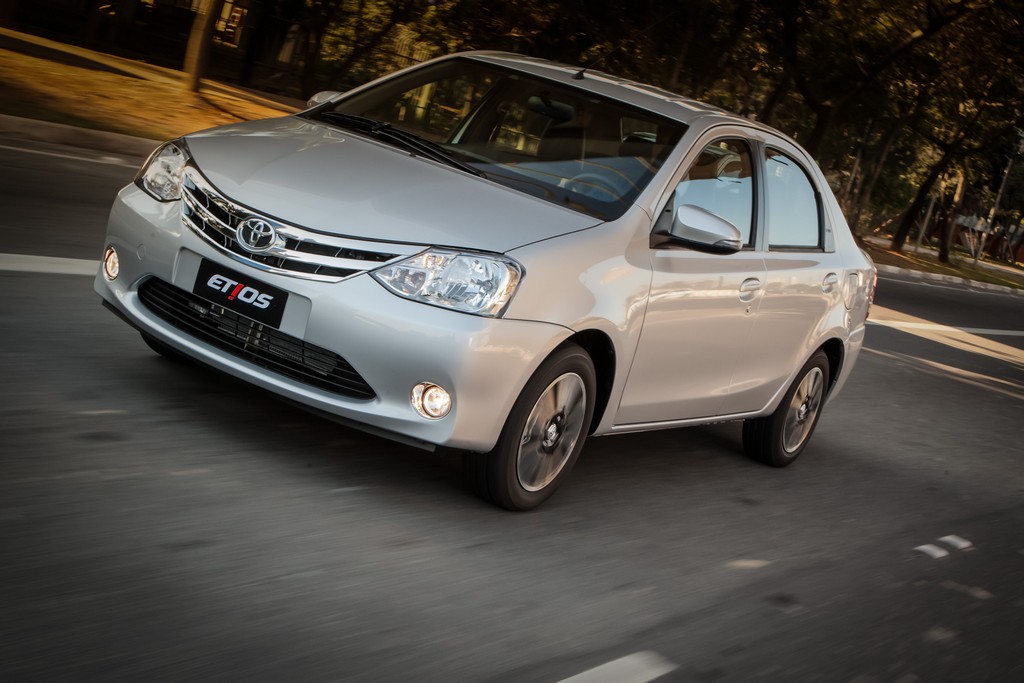 2015 - TOYOTA ETIOS SEDAN, foto 16