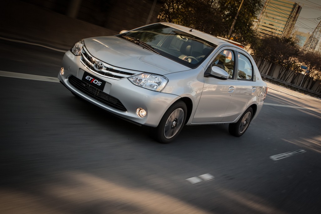 2015 - TOYOTA ETIOS SEDAN, foto 17