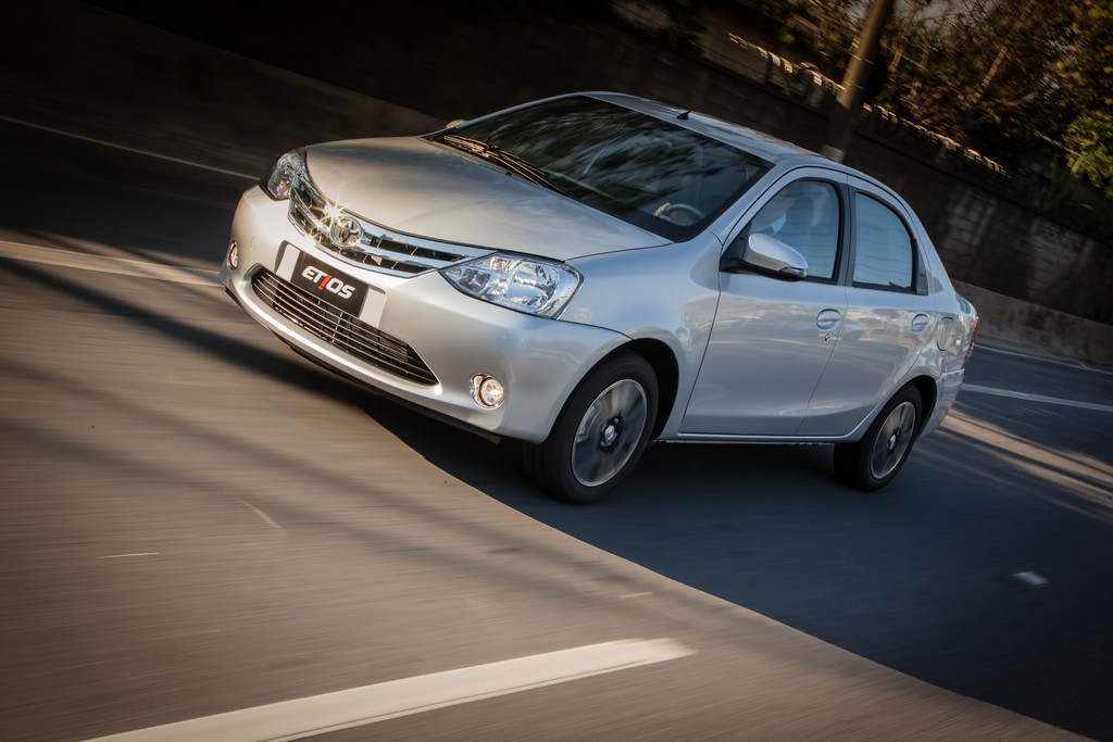 2015 - TOYOTA ETIOS SEDAN, foto 18