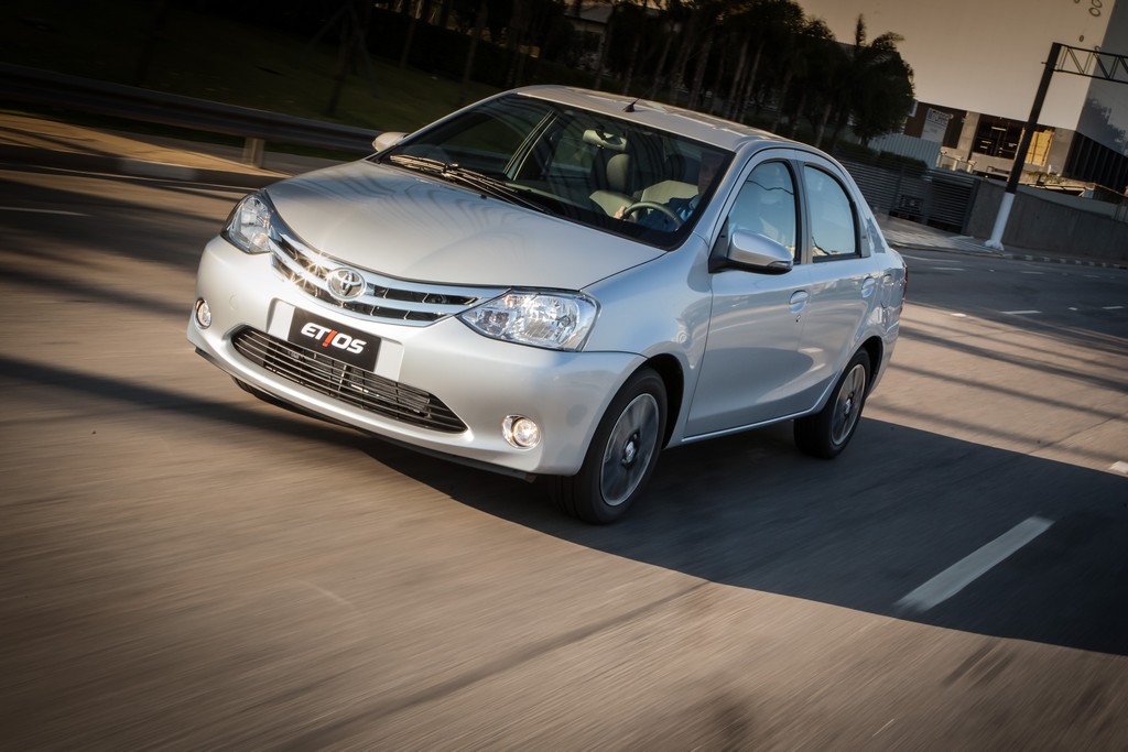2015 - TOYOTA ETIOS SEDAN, foto 19