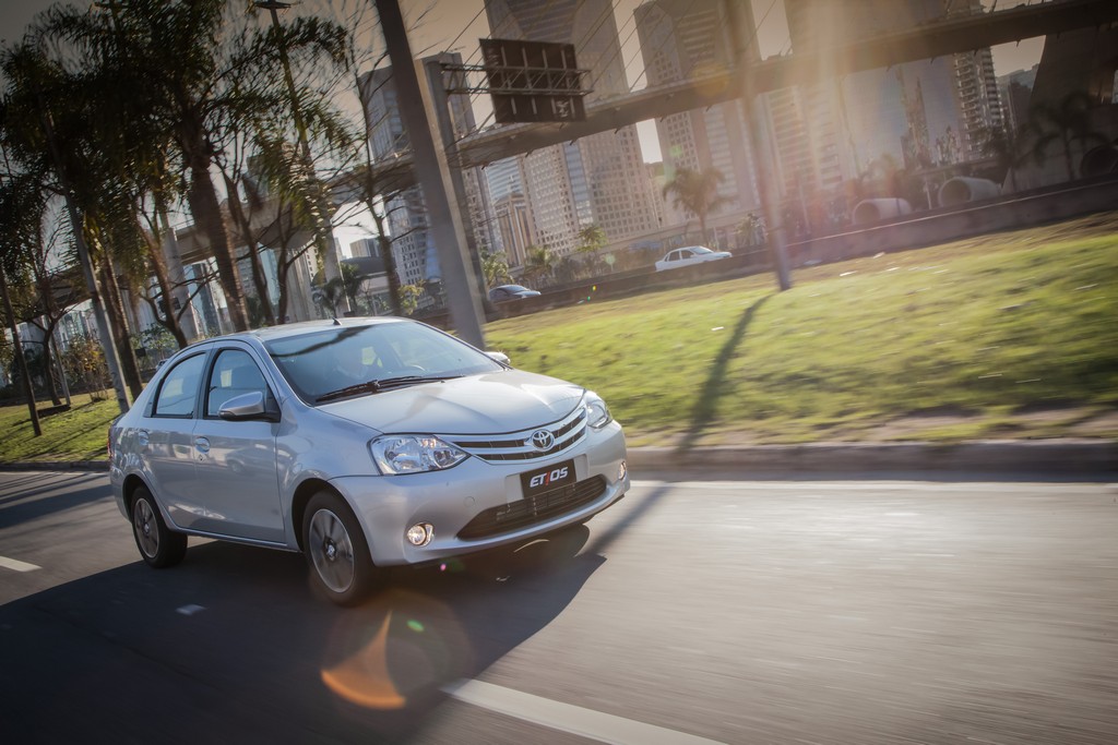 2015 - TOYOTA ETIOS SEDAN, foto 23