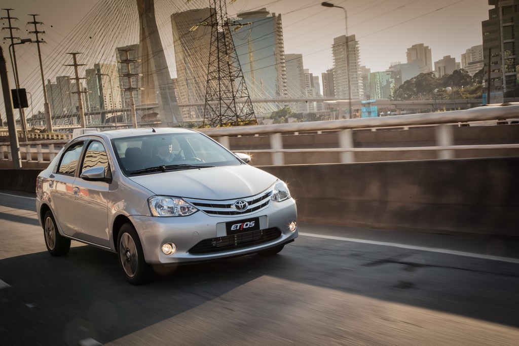 2015 - TOYOTA ETIOS SEDAN, foto 24