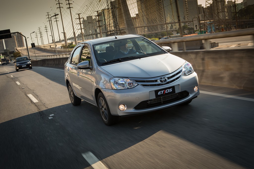 2015 - TOYOTA ETIOS SEDAN, foto 28
