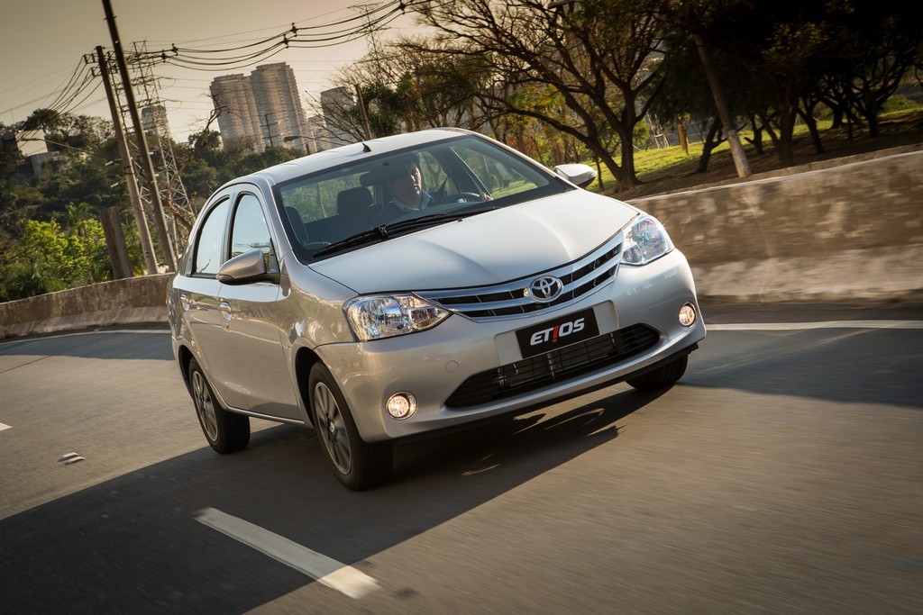 2015 - TOYOTA ETIOS SEDAN, foto 32