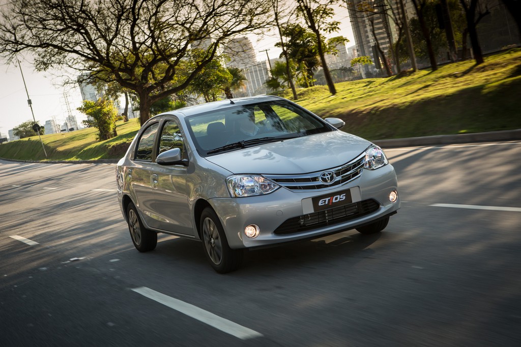 2015 - TOYOTA ETIOS SEDAN, foto 35
