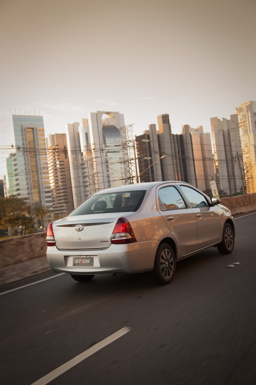 2015 - TOYOTA ETIOS SEDAN, foto 40