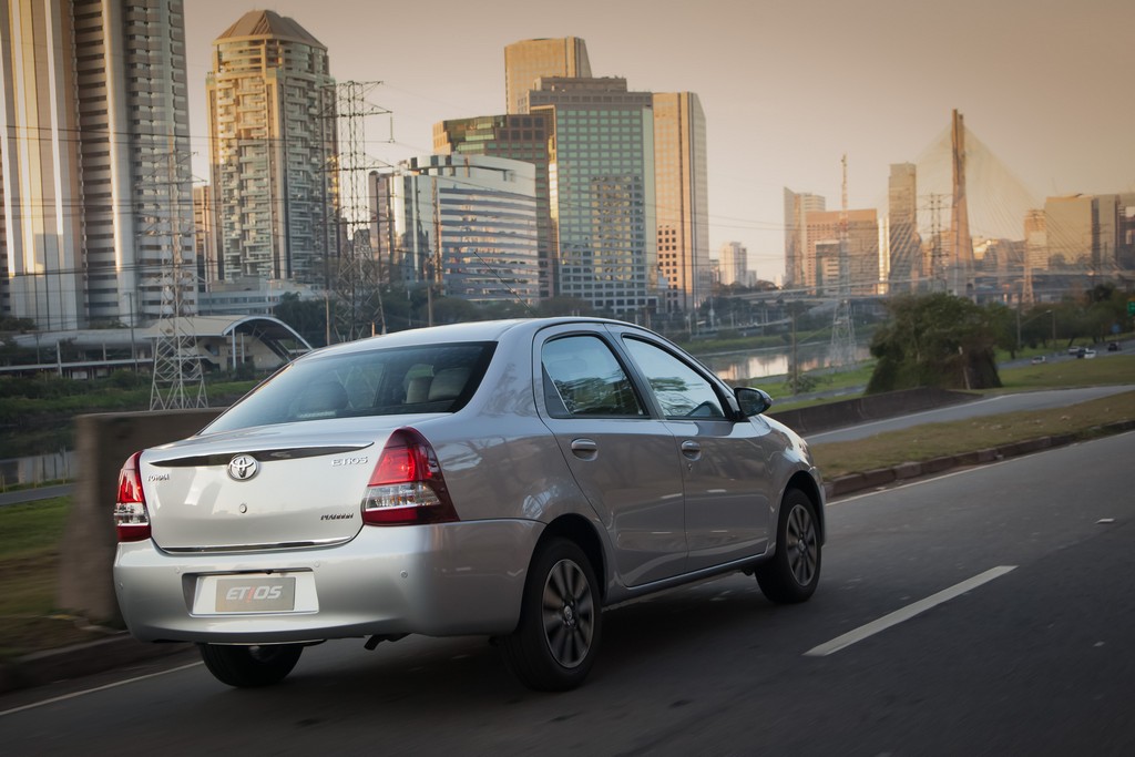 2015 - TOYOTA ETIOS SEDAN, foto 41