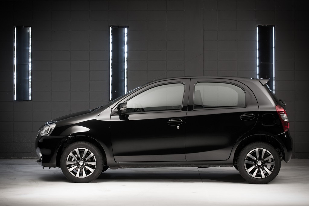 2015 - TOYOTA ETIOS HATCH, foto 3