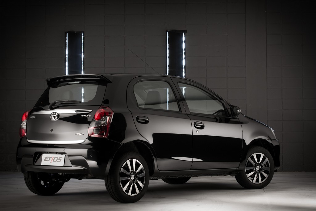 2015 - TOYOTA ETIOS HATCH, foto 5