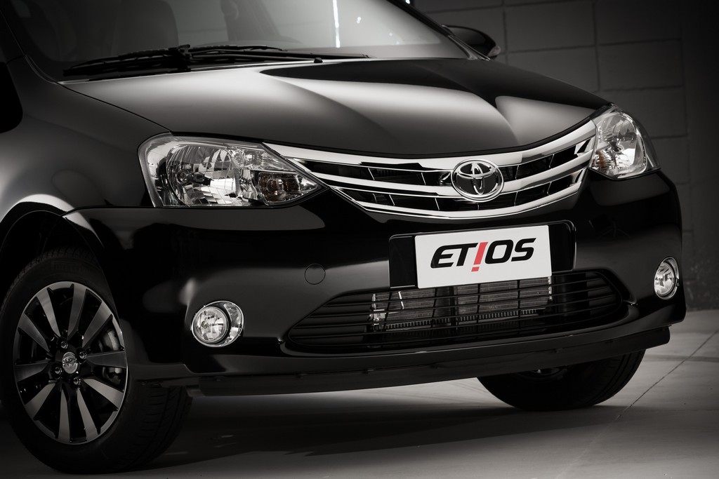 2015 - TOYOTA ETIOS HATCH, foto 6