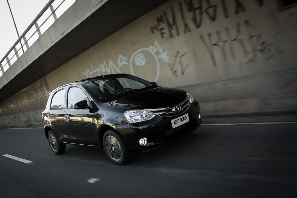 2015 - TOYOTA ETIOS HATCH, foto 17
