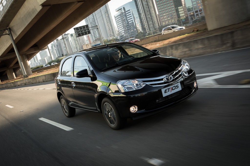 2015 - TOYOTA ETIOS HATCH, foto 18
