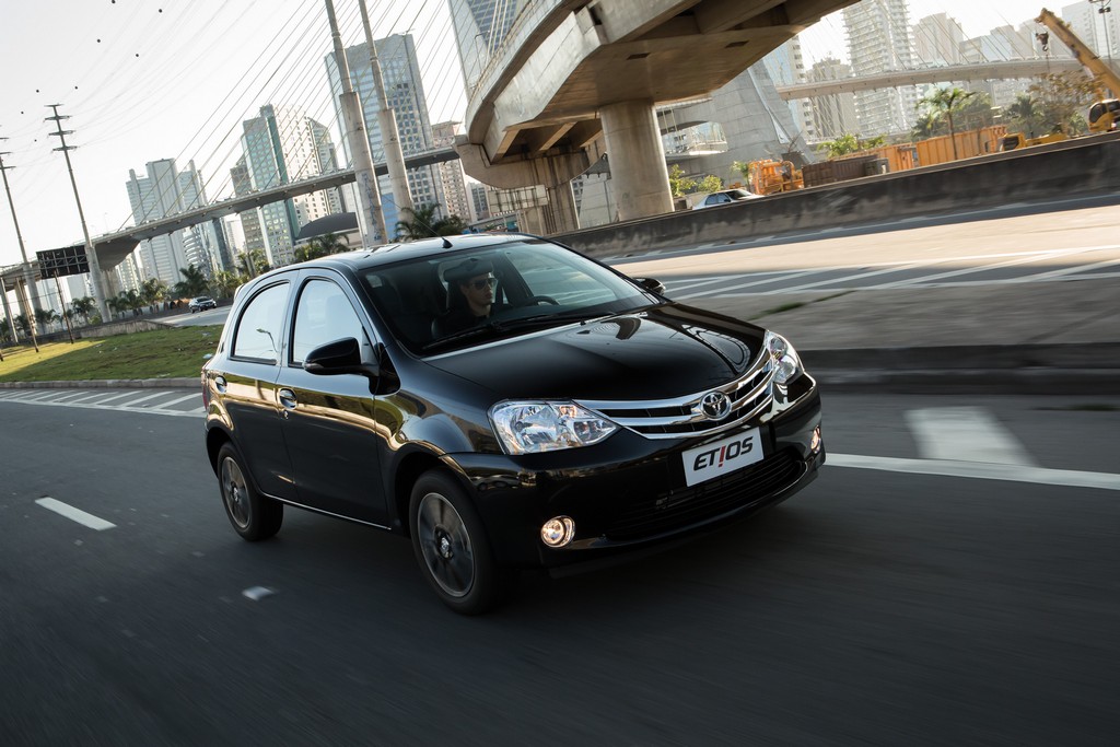 2015 - TOYOTA ETIOS HATCH, foto 23