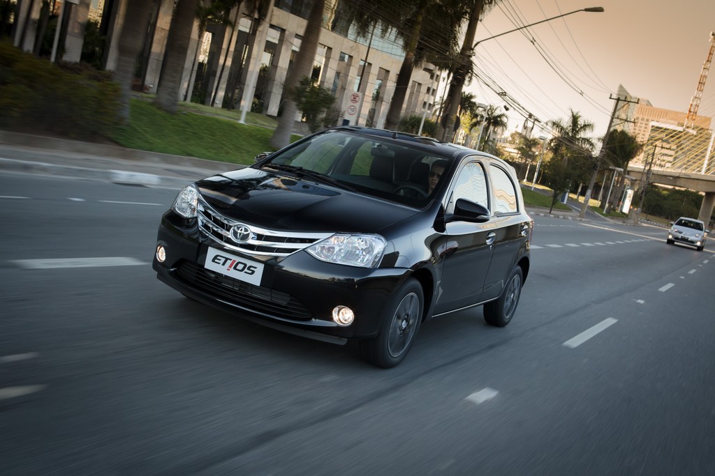 2015 - TOYOTA ETIOS HATCH, foto 28