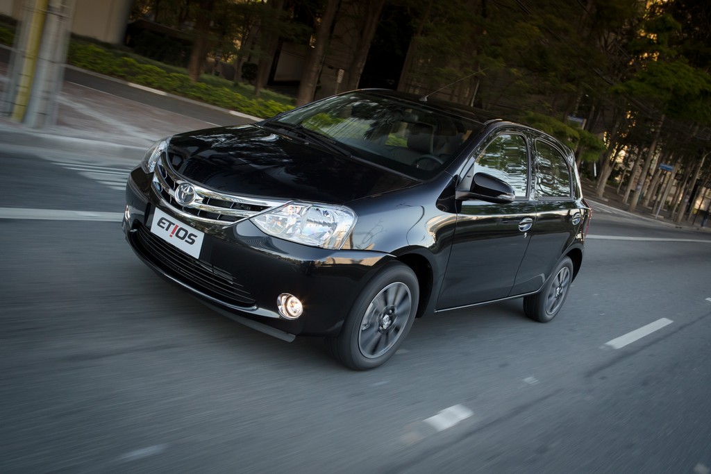 2015 - TOYOTA ETIOS HATCH, foto 32