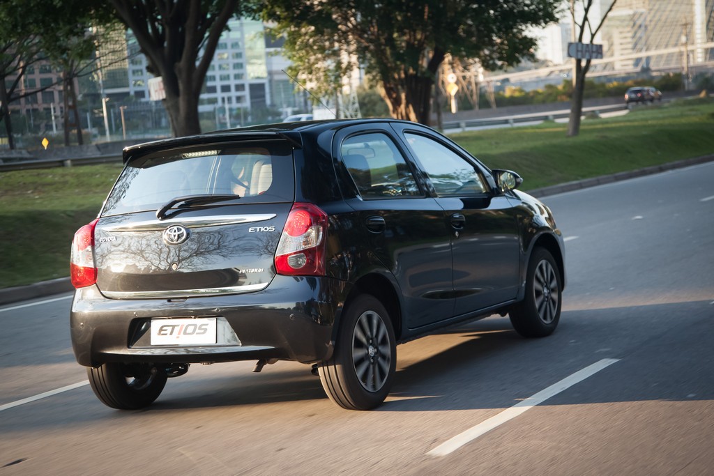 2015 - TOYOTA ETIOS HATCH, foto 37