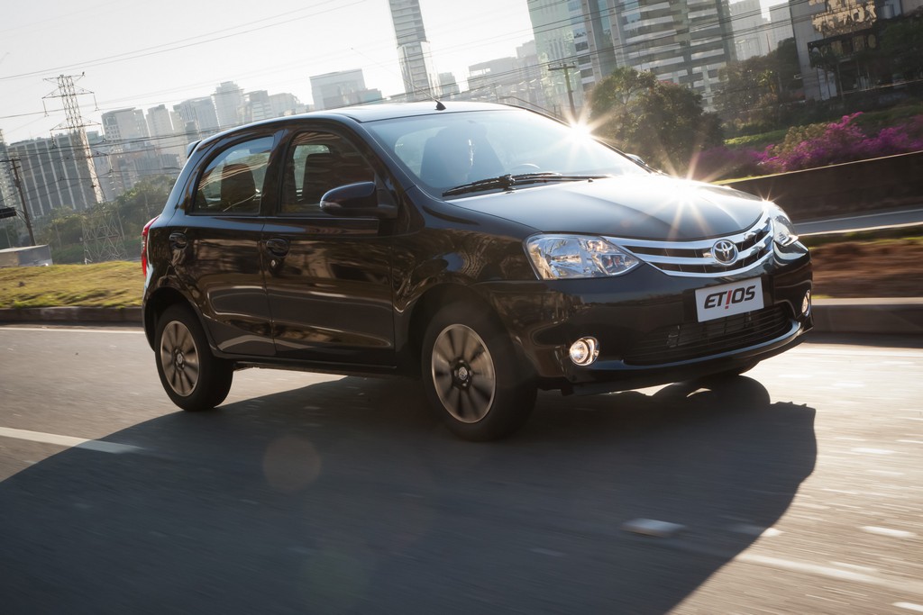 2015 - TOYOTA ETIOS HATCH, foto 40