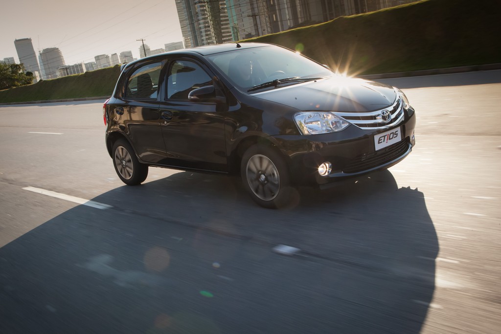 2015 - TOYOTA ETIOS HATCH, foto 41