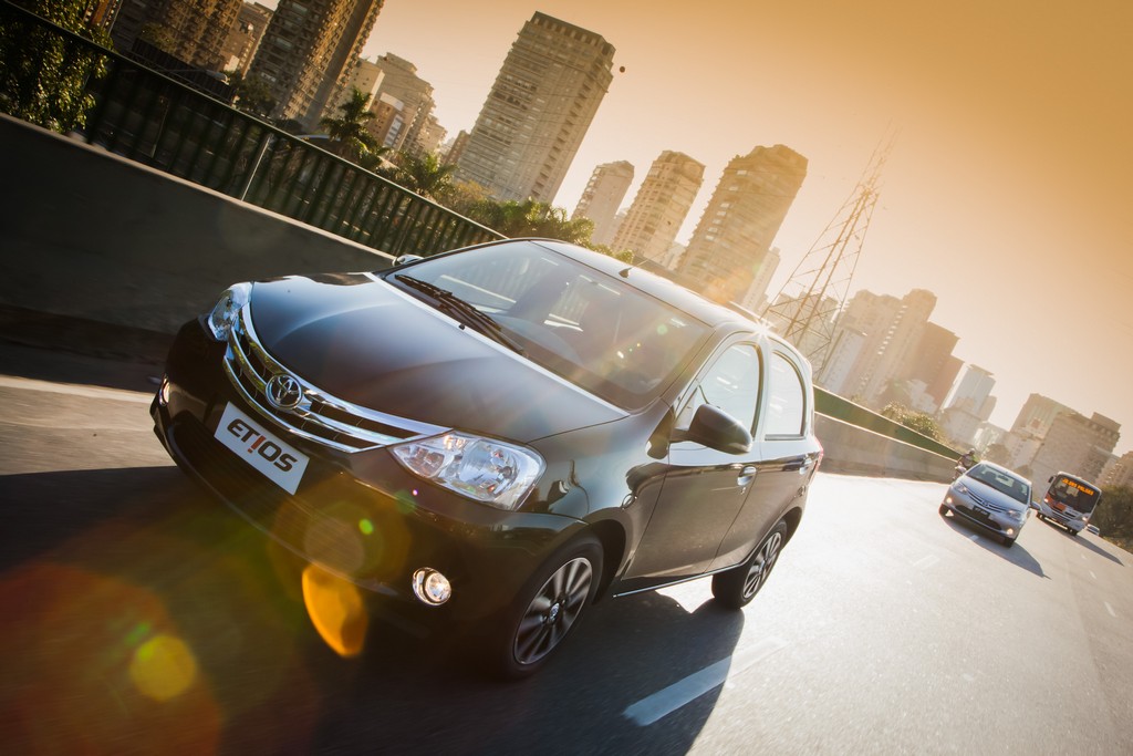 2015 - TOYOTA ETIOS HATCH, foto 45