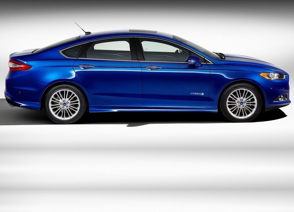 FORD FUSION HYBRID, foto 2