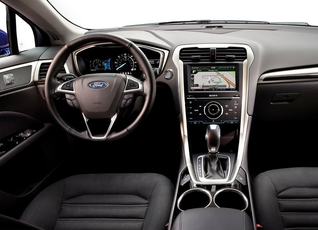 FORD FUSION HYBRID, foto 4