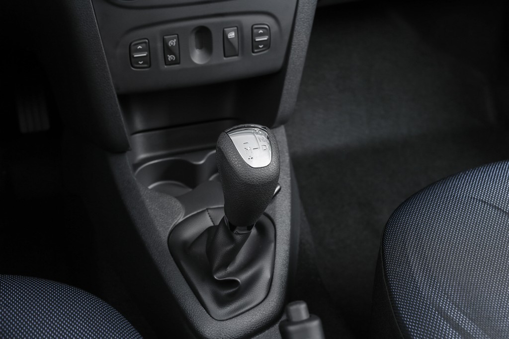 2015 - RENAULT SANDERO EASY'R, foto 17