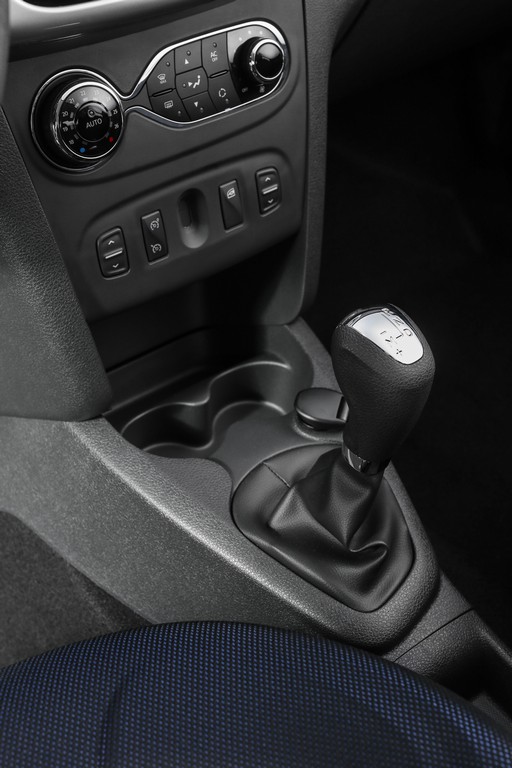 2015 - RENAULT SANDERO EASY'R, foto 18
