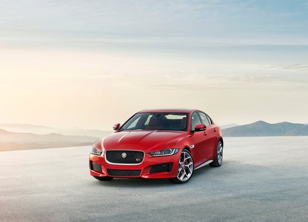 JAGUAR XE S, foto 7