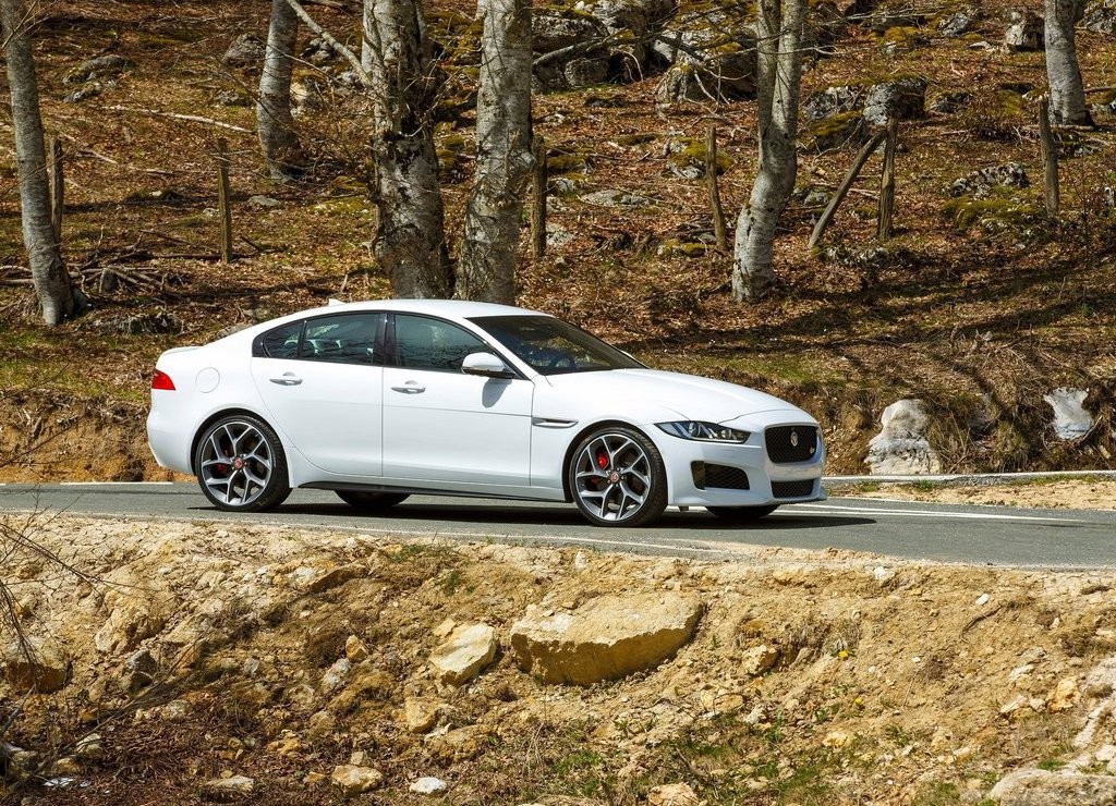 JAGUAR XE S, foto 16