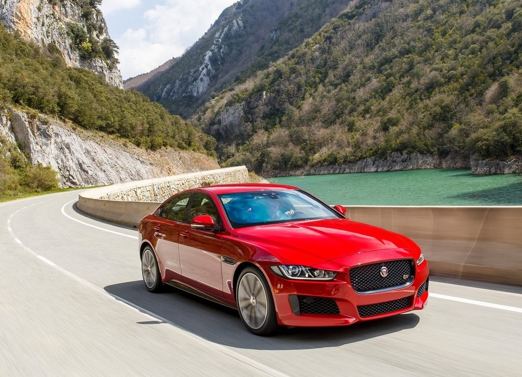 JAGUAR XE S, foto 17