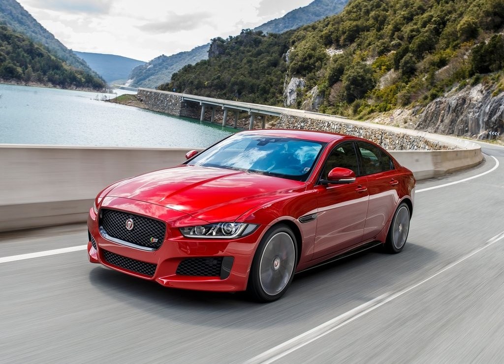 JAGUAR XE S, foto 32