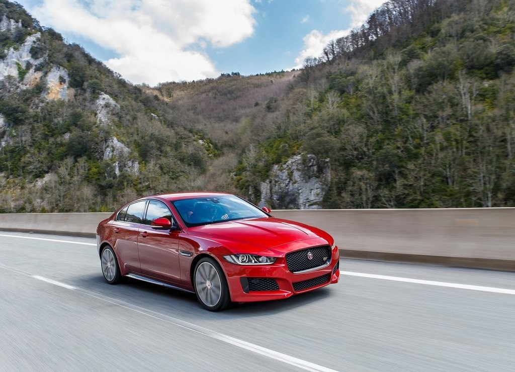 JAGUAR XE S, foto 35