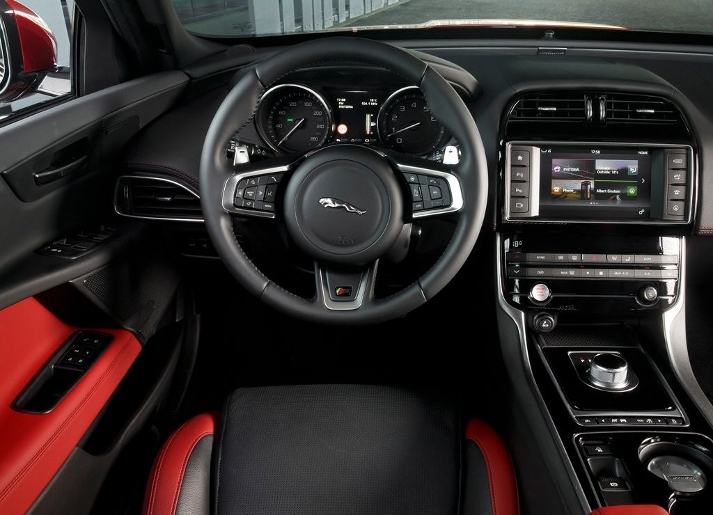 JAGUAR XE S, foto 96