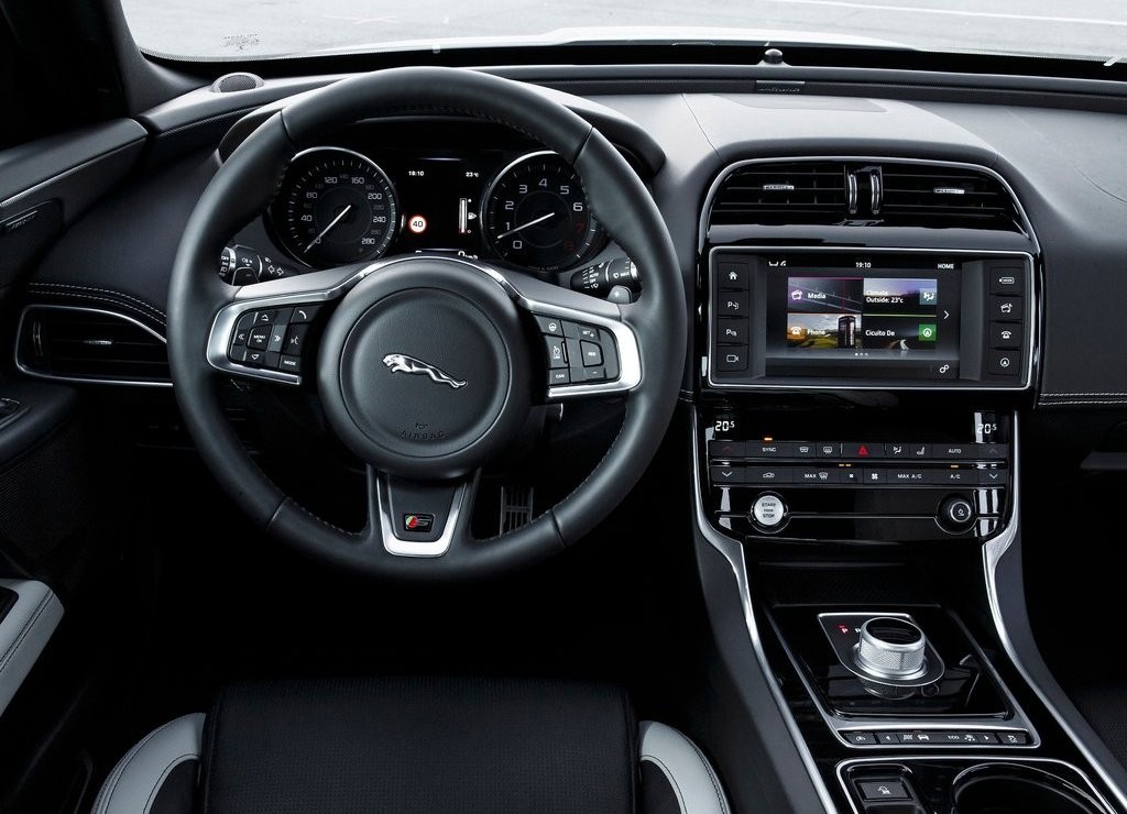 JAGUAR XE S, foto 97