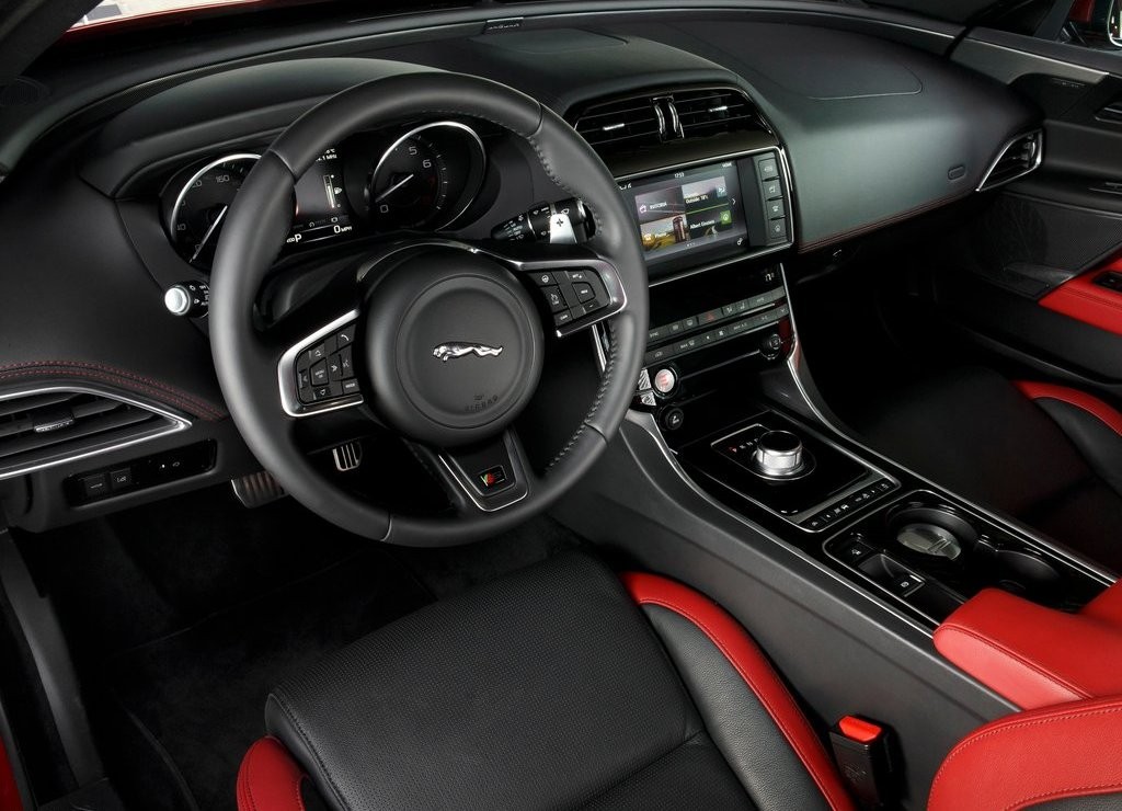 JAGUAR XE S, foto 100