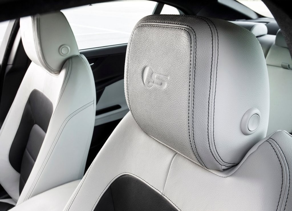 JAGUAR XE S, foto 112