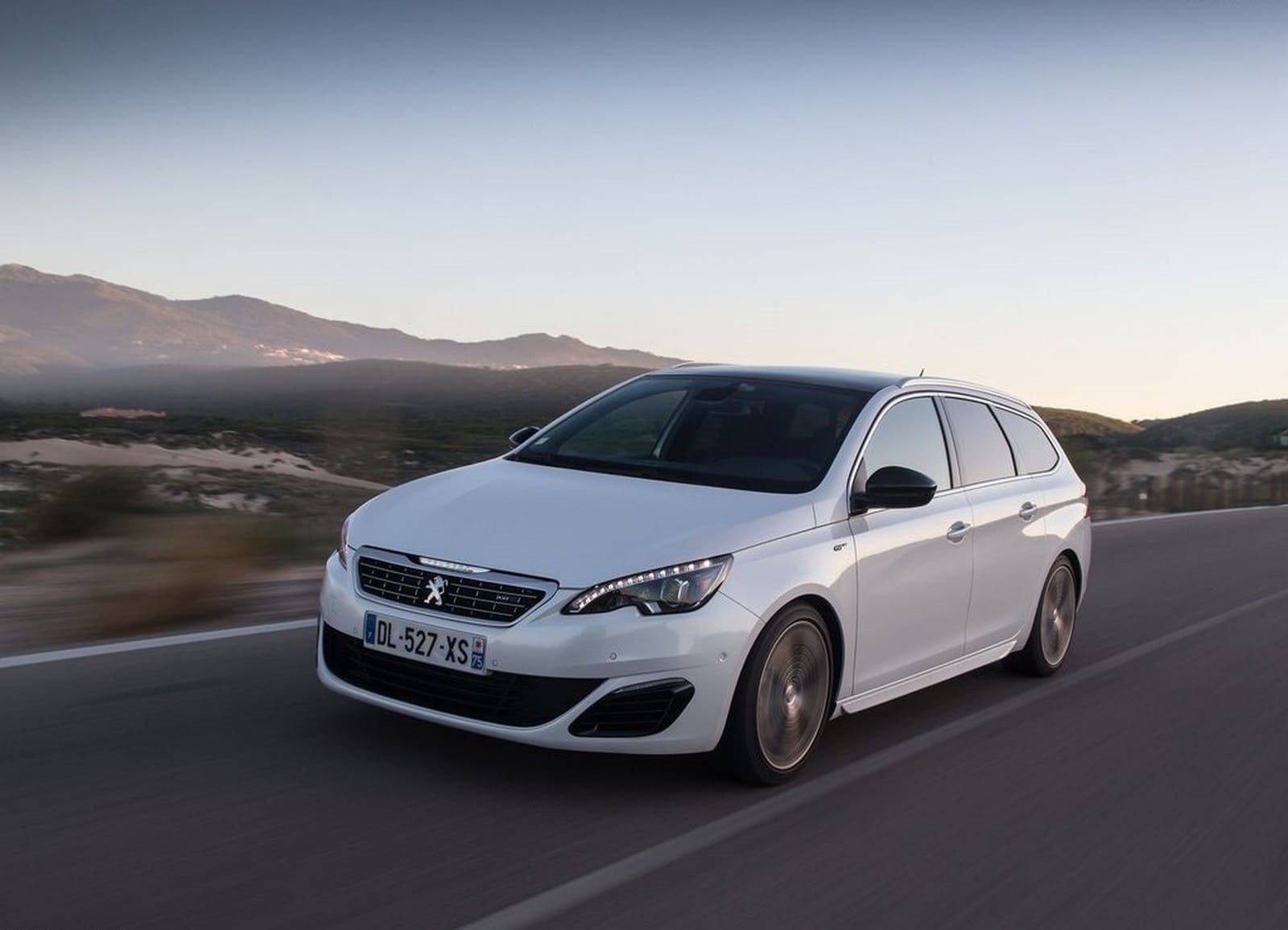 2015 - PEUGEOT 308 GT SW, foto 12