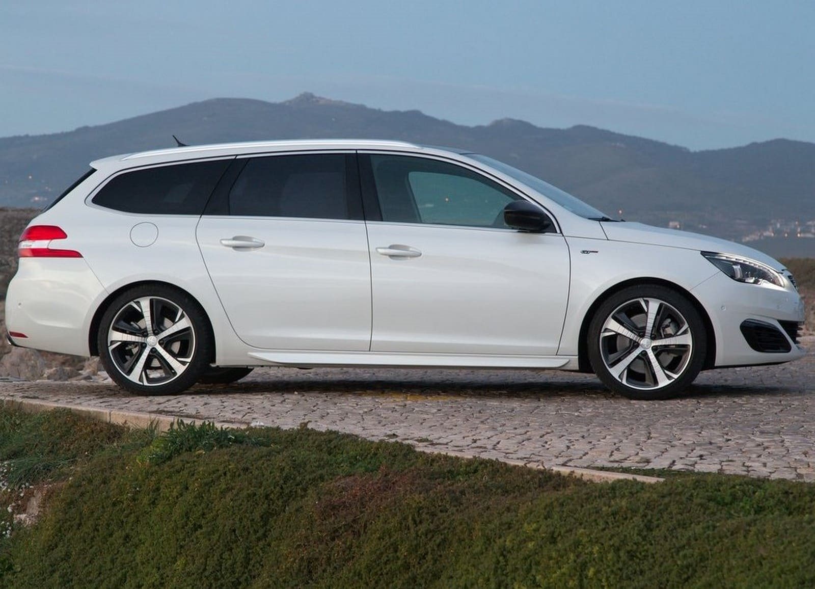 2015 - PEUGEOT 308 GT SW, foto 18