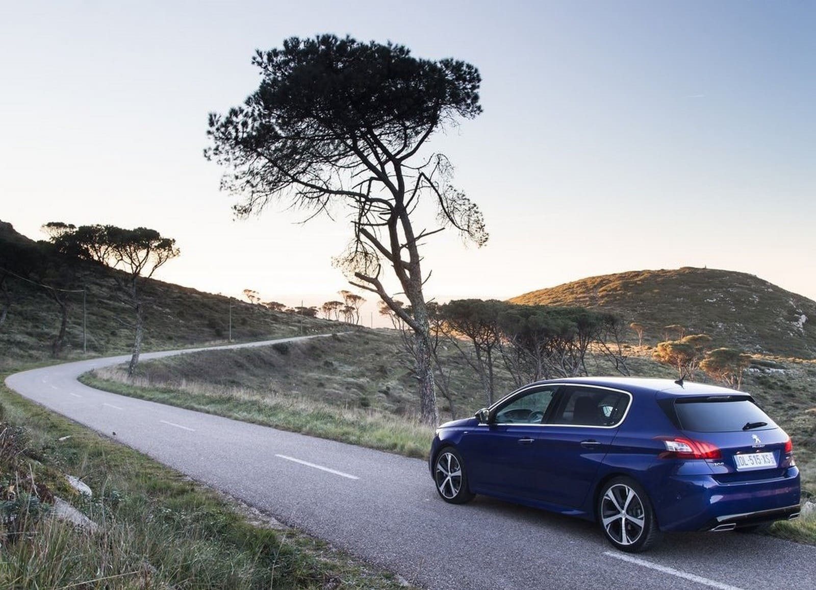 2015 - PEUGEOT 308 GT HATCHBACK, foto 31