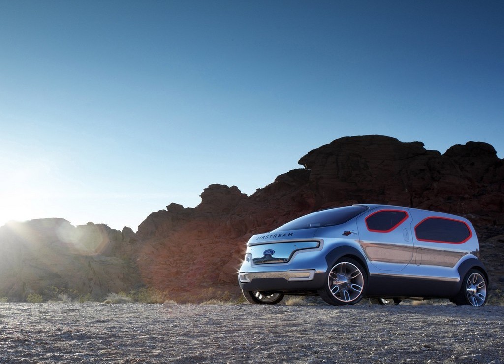 FORD AIRSTREAM CONCEPT, foto 4