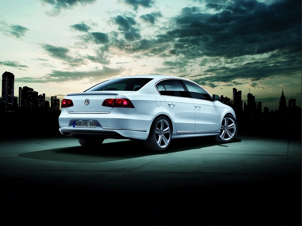 2015 - VOLKSWAGEN PASSAT R-LINE, foto 2